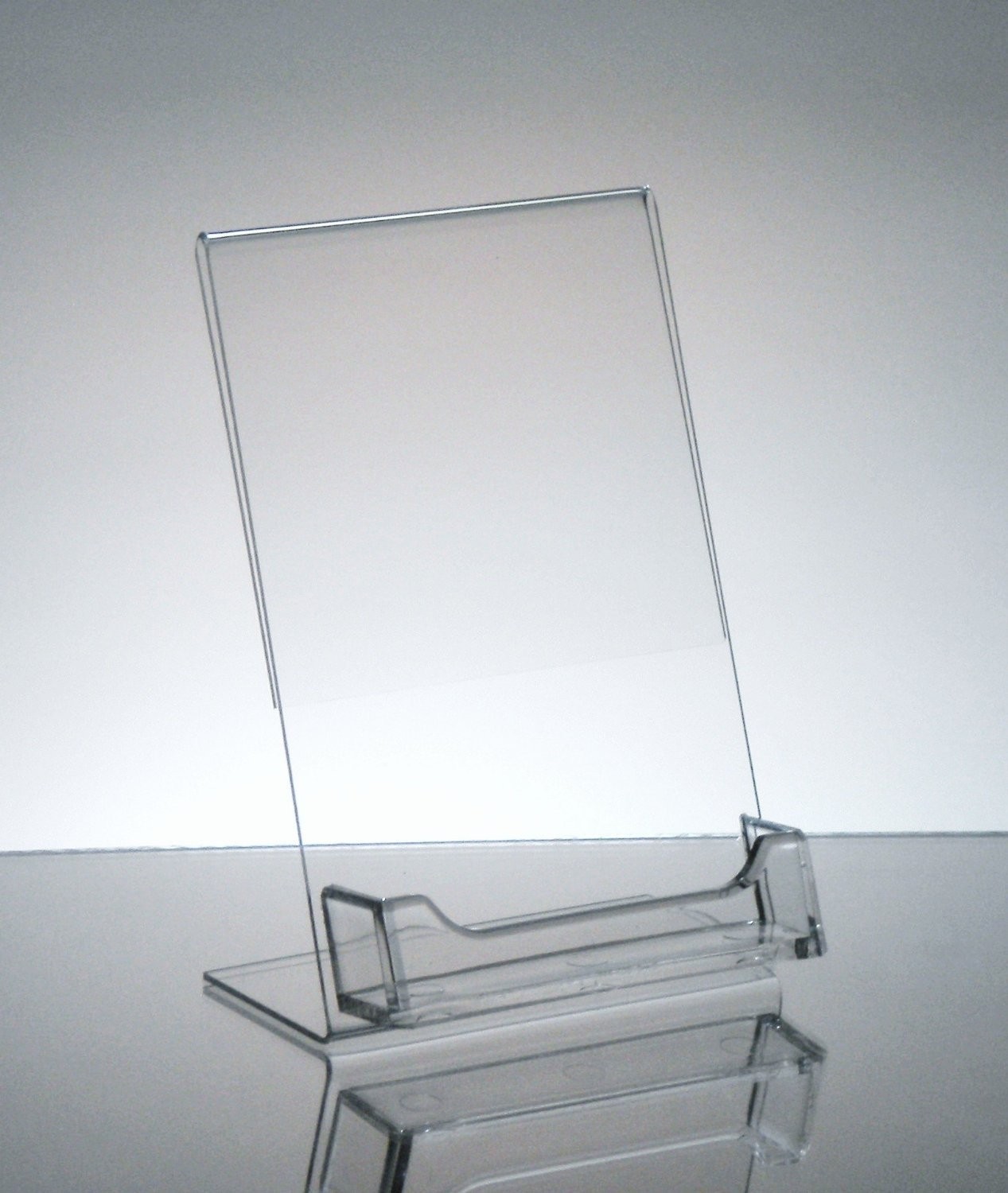 Dazzling Displays 6-Pack Acrylic 4×6 Slanted Sign Holders with Business Clear
